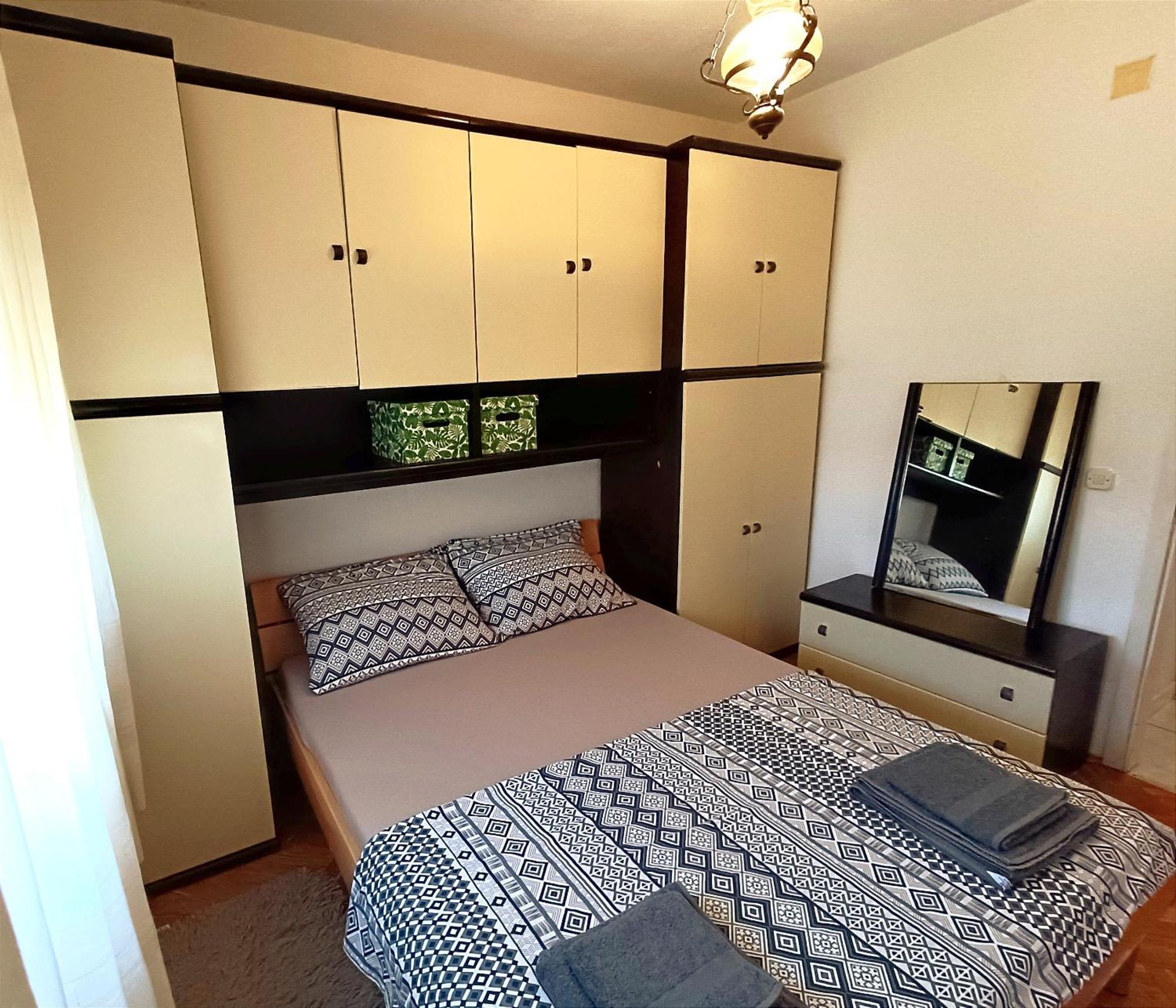 Near With Free Parking Apartament Kaštela