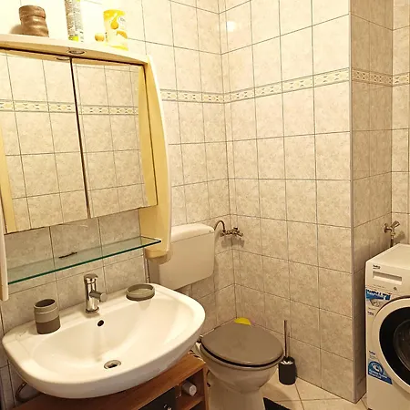 Apartment Near Beach With Free Parking Kastela Exterior photo